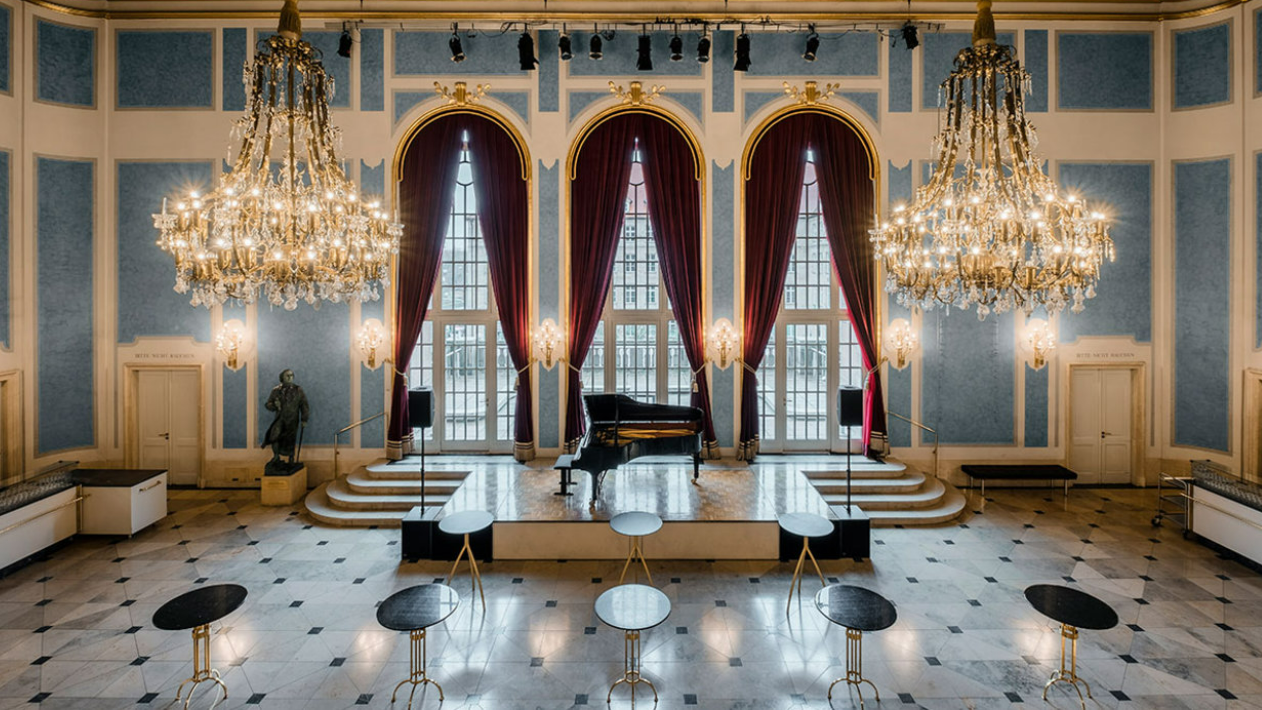 Glücksaal im Foyer des Opernhauses
